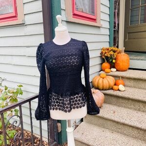 Black Lace Express Top in Size Extra Small.